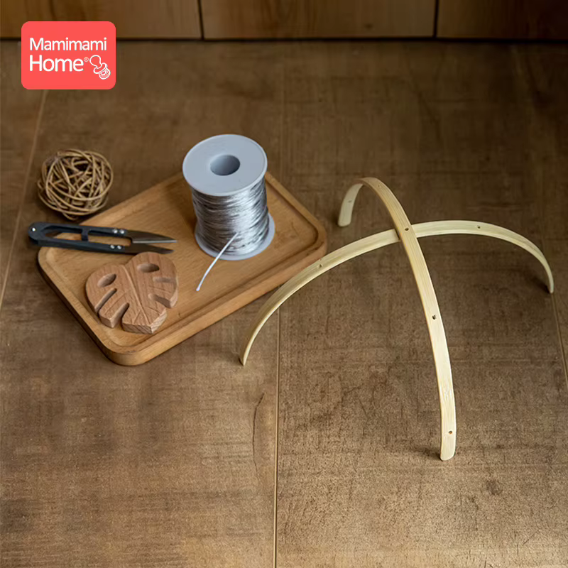 Colgador móvil de madera para cuna – Decoración habitación bebé - imagen 5