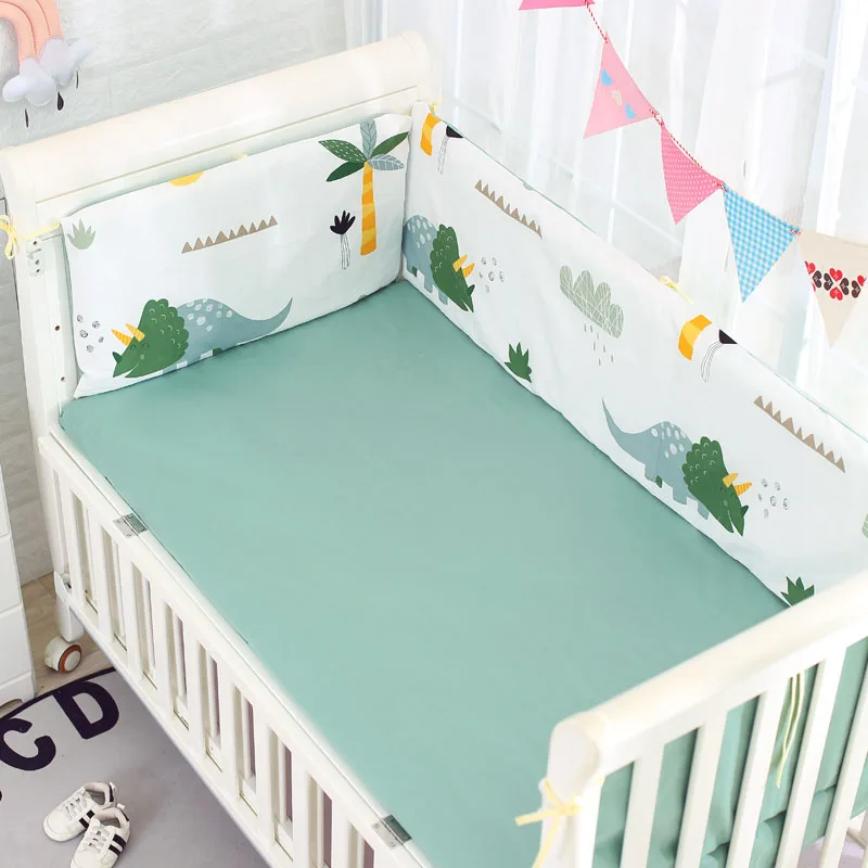 Protector de cuna acolchado con estampado infantil antichoques