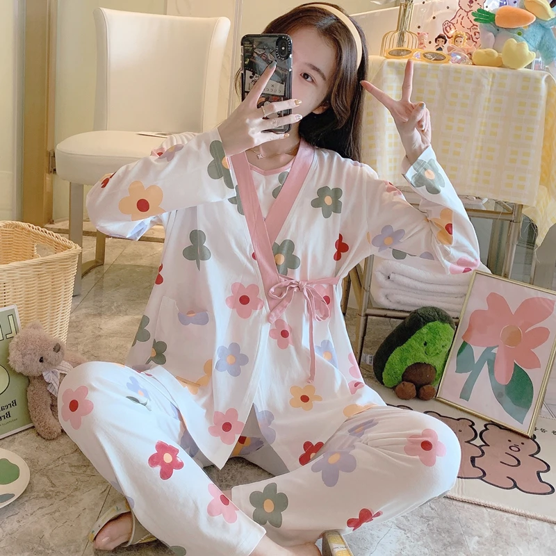 Pijama de lactancia maternidad estampado enfermería