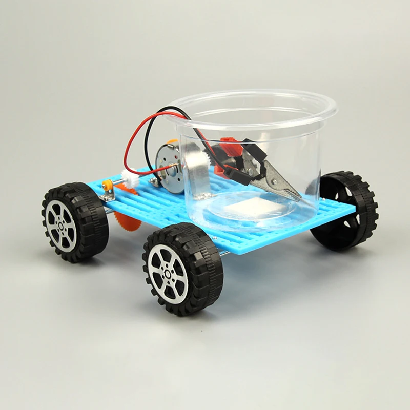 Coche eléctrico de agua salada en perspectiva