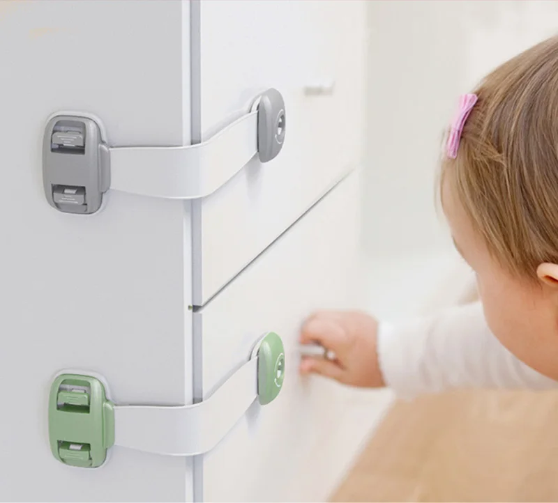 Cerradura infantil vista lateral