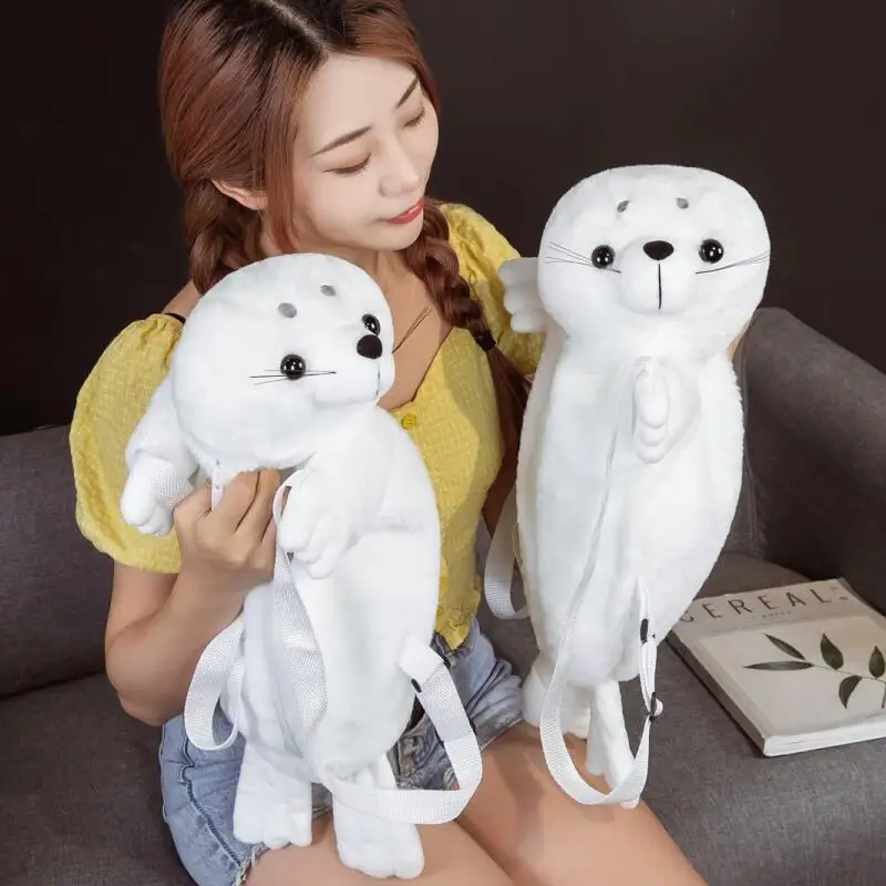 Mochila escolar de peluche suave para niños con diseño León marino - imagen 3