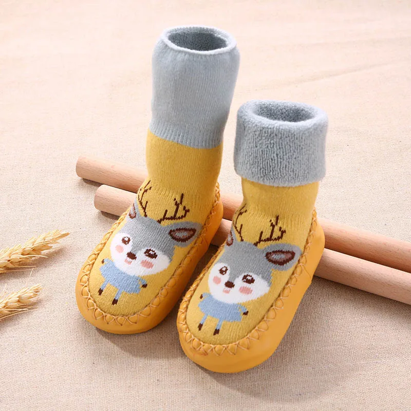 Botitas de goma polar antideslizantes para bebé en invierno
