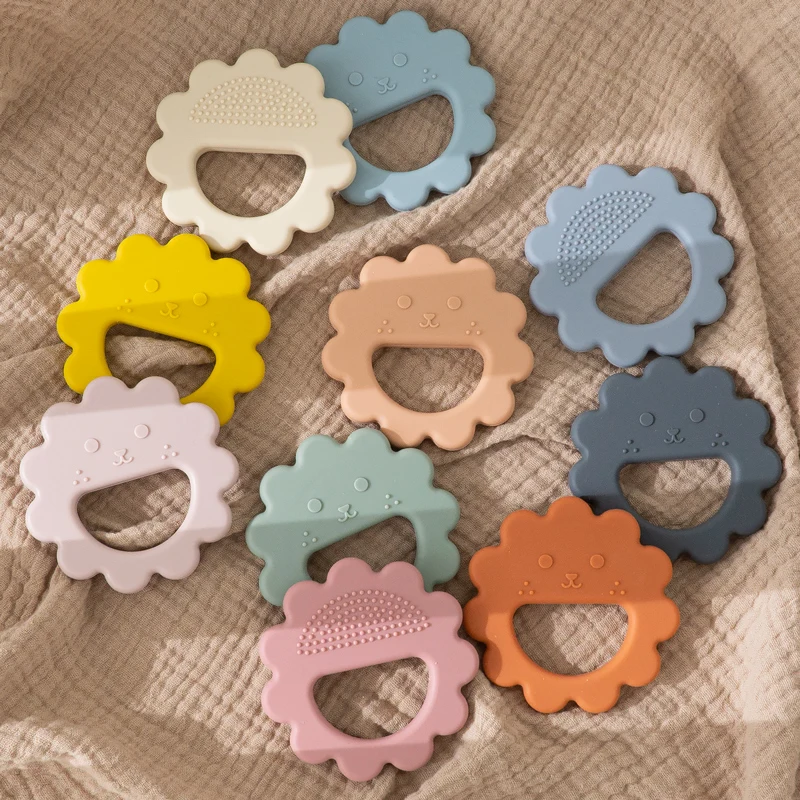 Mordedor de silicona con diseño de roedor y dientes florales