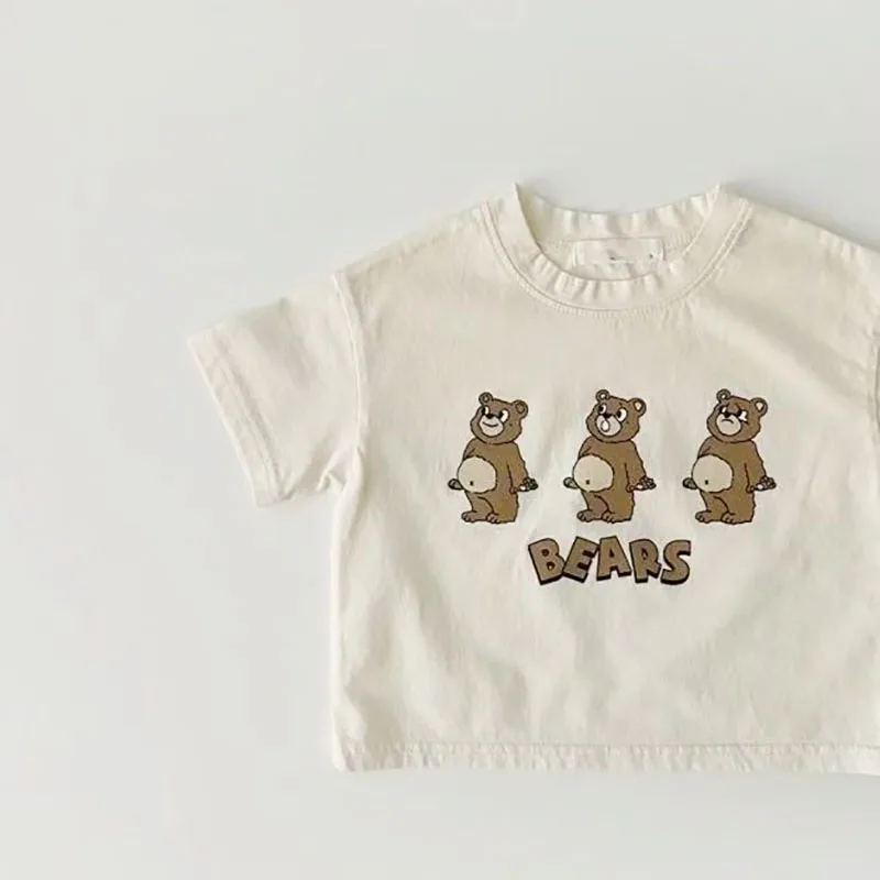 Vista frontal de la camiseta infantil