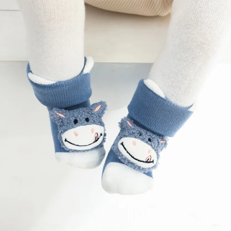 Calcetines antideslizantes de invierno para bebé con motivos animales - imagen 3