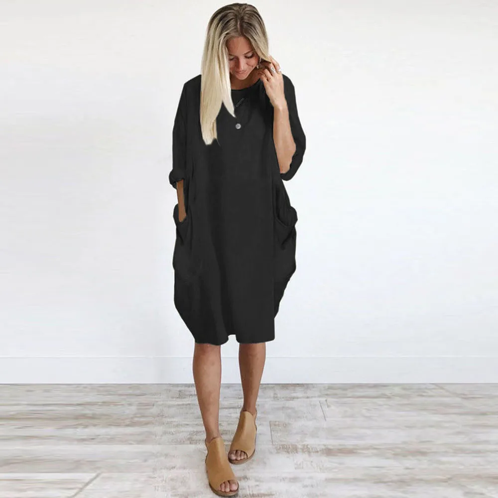 Vestido combinado con chaqueta vaquera y botines