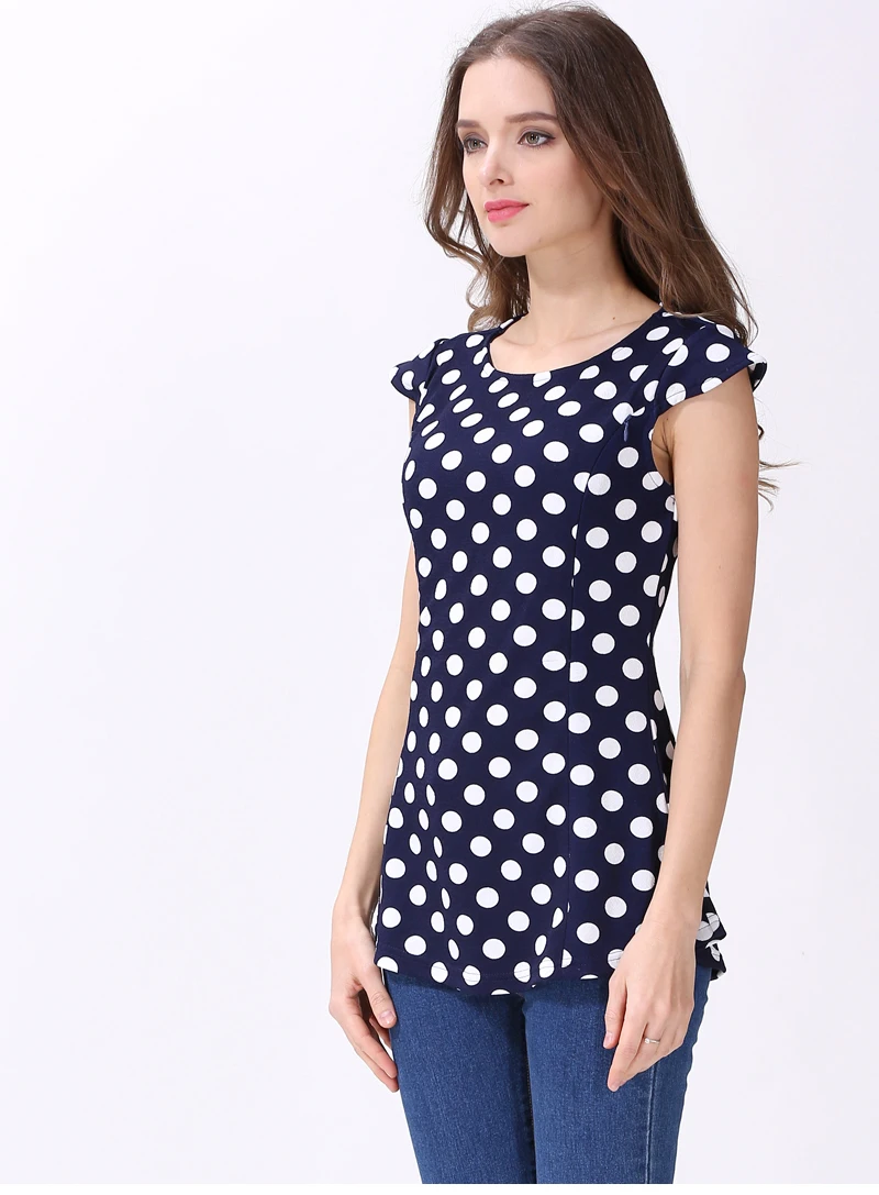 Camiseta de lactation en azul claro con abertura para lactation