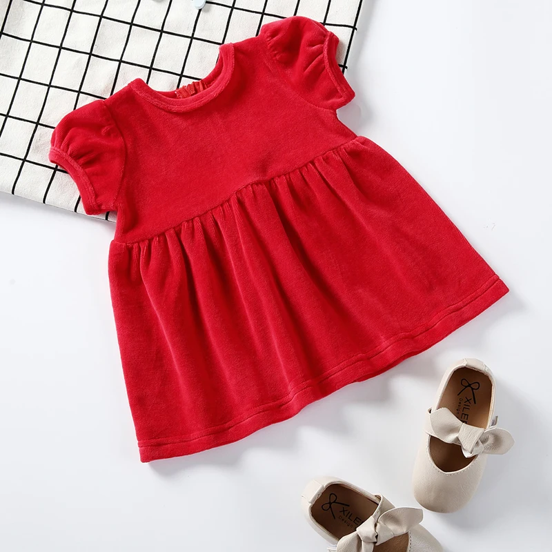 Vestido rojo de manga corta para bebé y niña – cómodo y versátil