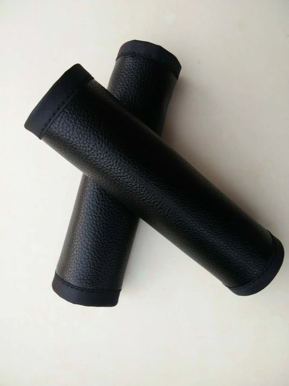 Protección del reposabrazos con aspecto ordenado
