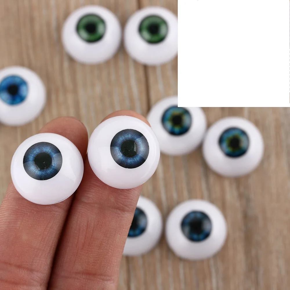 Ojos en tonos gris y marrón