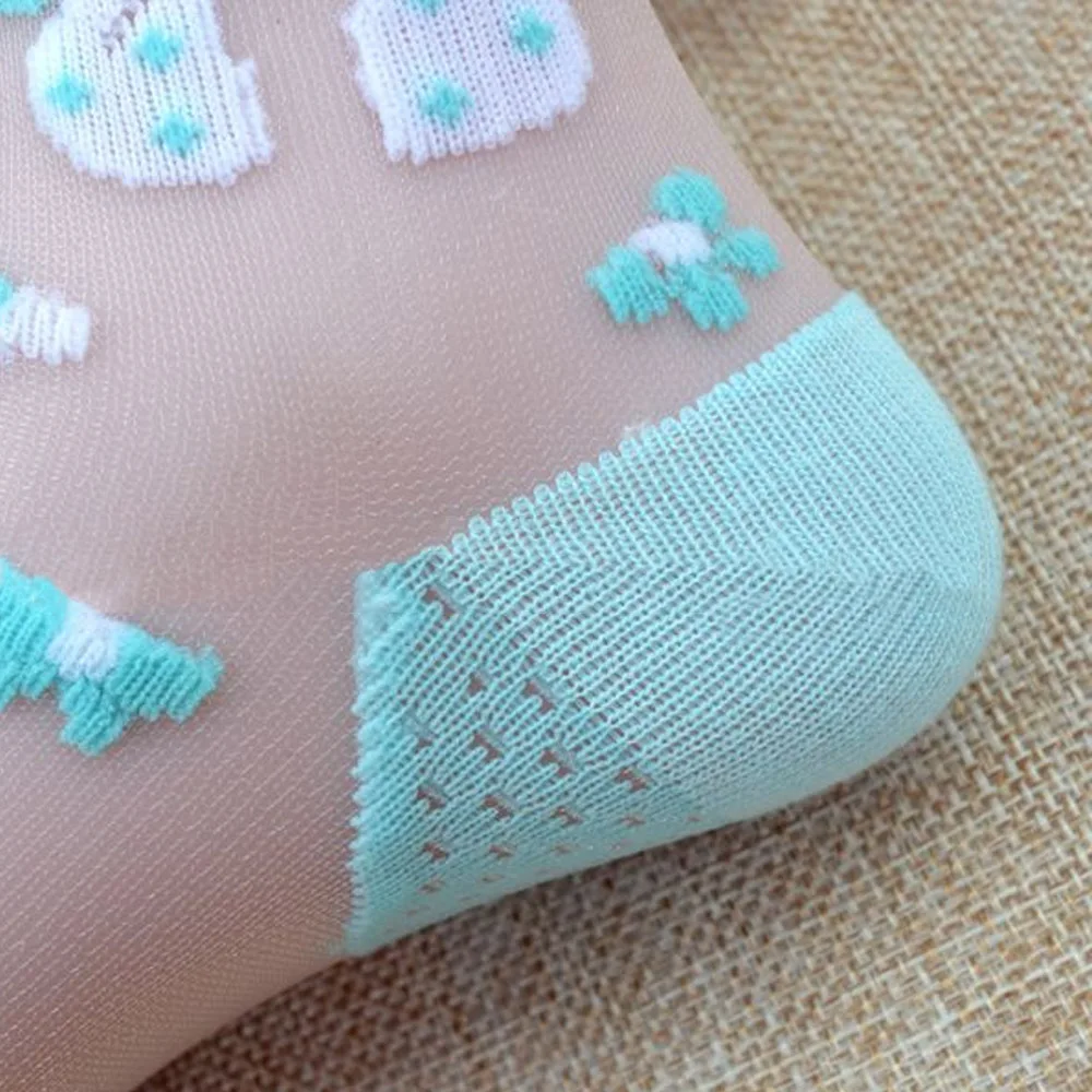 Calcetines para niñas con diseño de mariposa y fresa - imagen 3