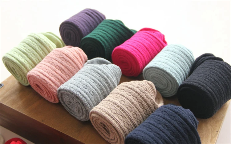 Medias cálidas de algodón para niñas - material