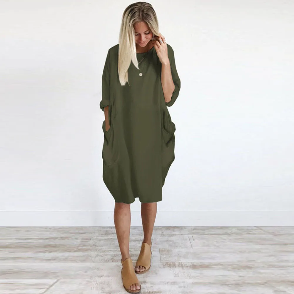 Detalle del tejido y costuras del vestido premamá