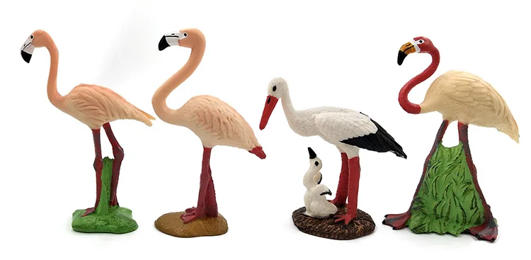 Detalle de la estatuilla de pájaro en estilo mini