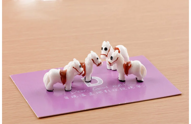 Figura de caballo miniatura en resina - decoracion infantil blanca - imagen 3