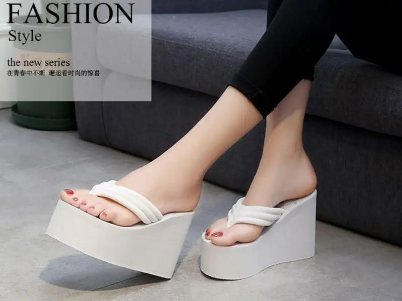 Sandalias con lazo para niña