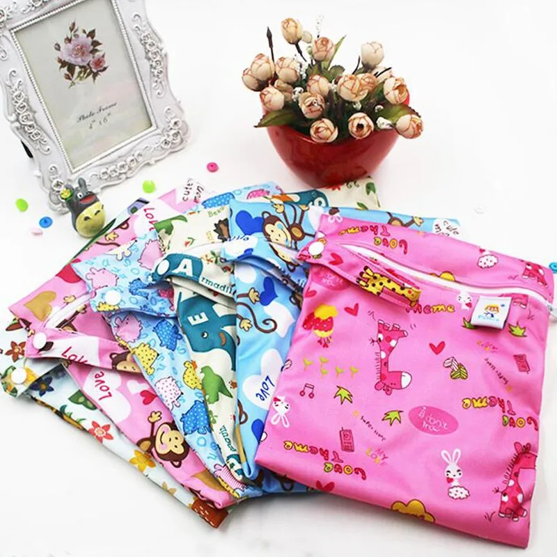 Bolsa impermeable para pañales de bebé Baby Show - detalle de cremallera