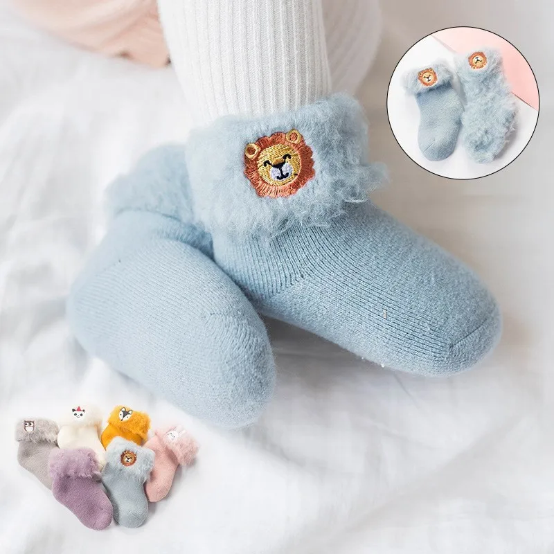 Calcetines de bebé con bordado 3D gruesos para invierno - imagen 3