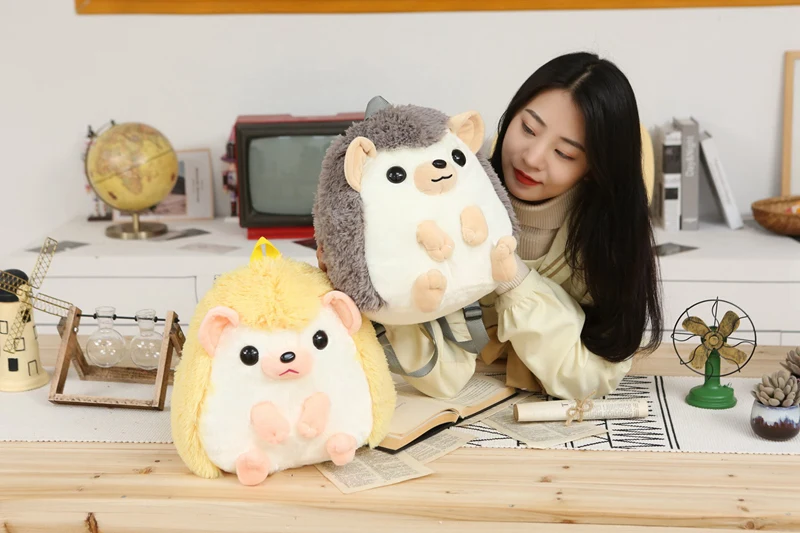 Mochila de peluche de erizo estilo kawaii