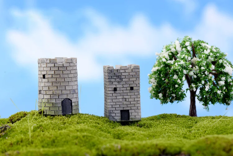 Figurita de castillo antiguo de resina en miniatura