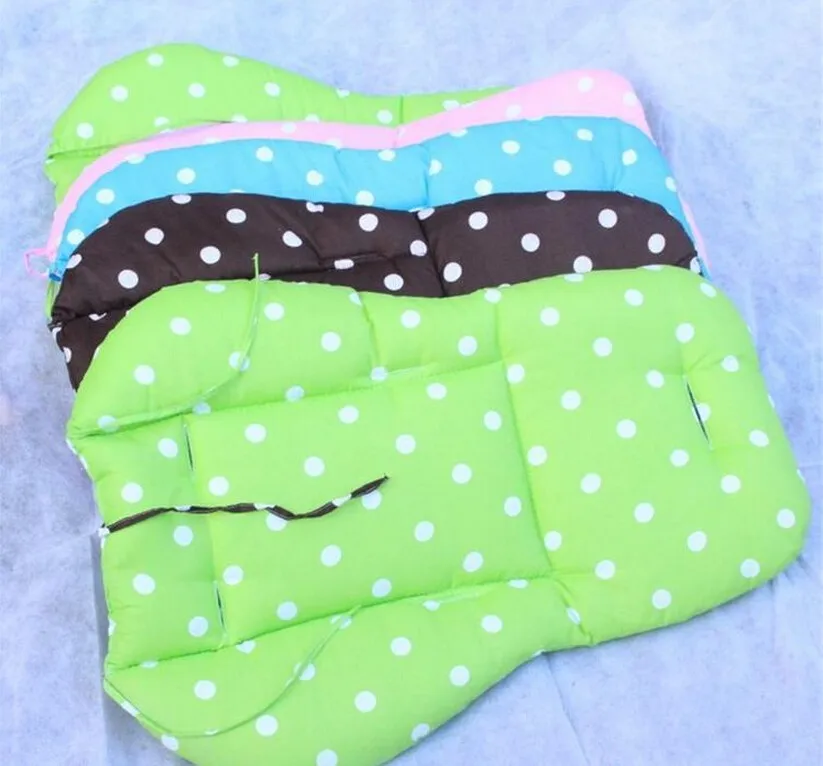 Paleta de colores disponibles: rosa, verde, azul, púrpura y café