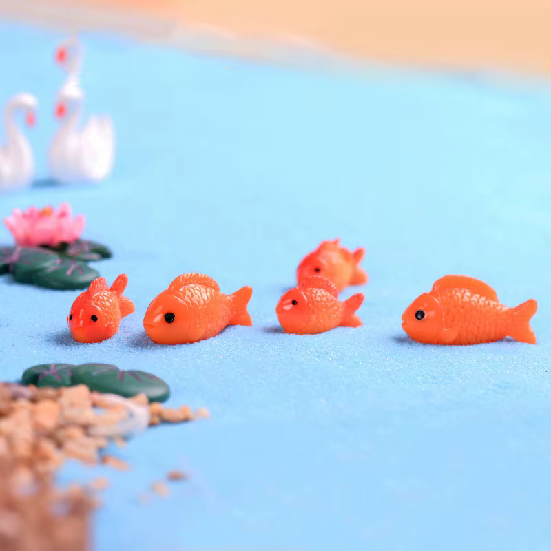 Figuras de peces rojos en resina – Decoración de jardín infantil - imagen 4