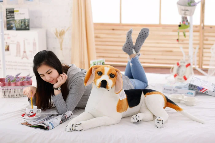 Peluche realista con estilo beagle