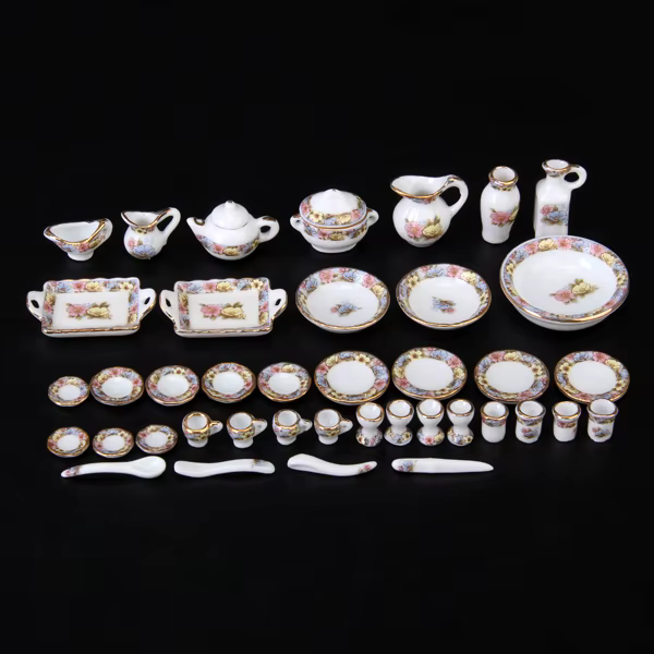 Juego de té completo en porcelana con flores