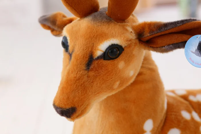 Peluche de felpa con forma de ciervo