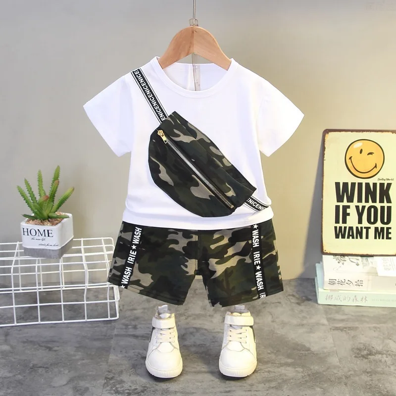 Conjunto verano niño camiseta con bolsillo y pantalones cortos - imagen 2
