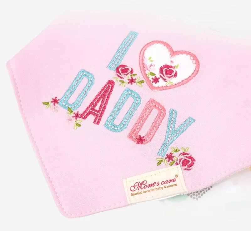 Babero bandana infantil en bebé
