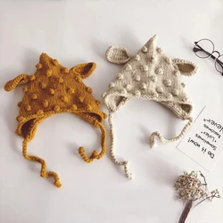 Gorro de punto con pompón para bebé recién nacido