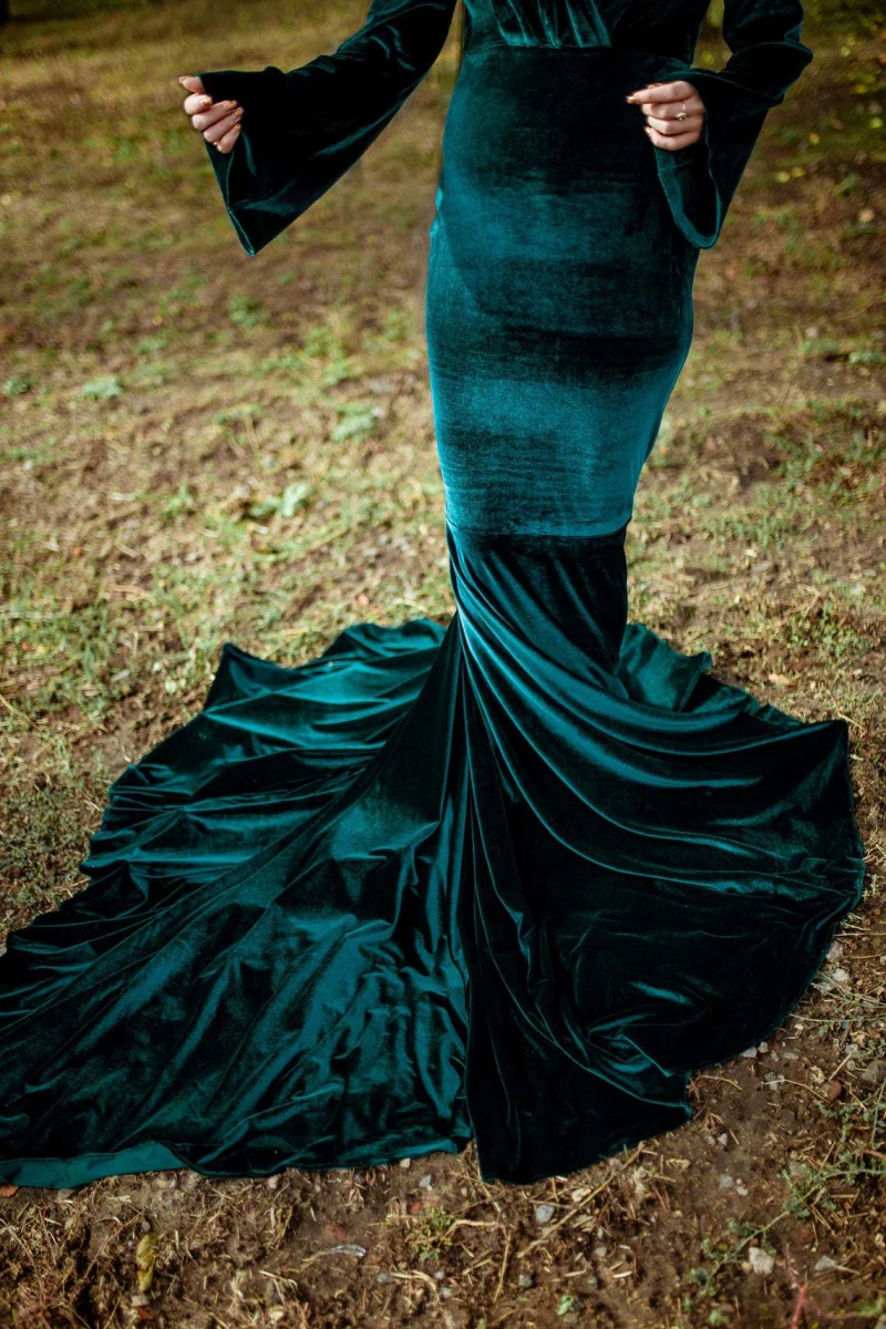 Vestido de embarazo elegante de terciopelo para sesión de fotos - imagen 2