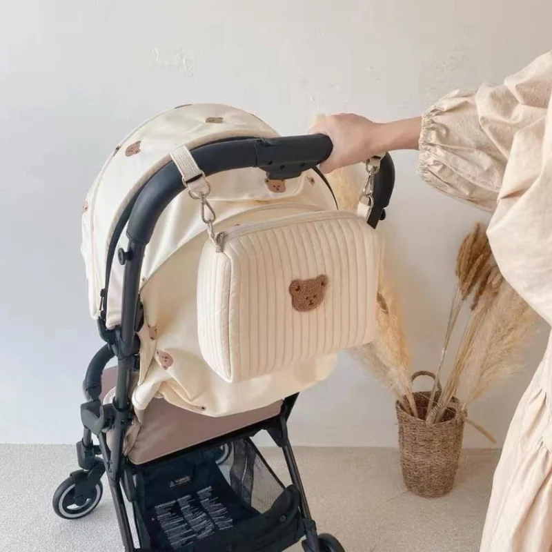 Bolsa de pañales maternal con compartimentos bordado oso