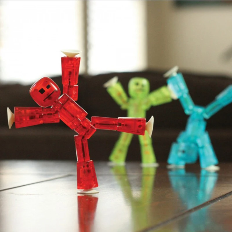 Robot de juguete con ventosa y pantalla de animación