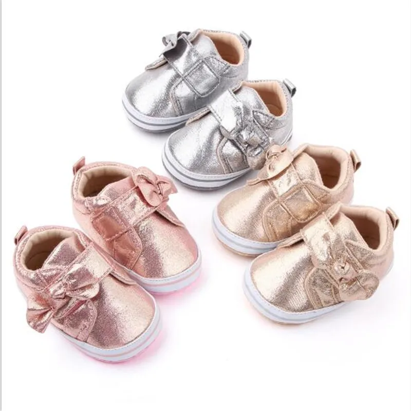 Zapatos de bebé primeros caminantes de PU con lazo para primavera - imagen 3