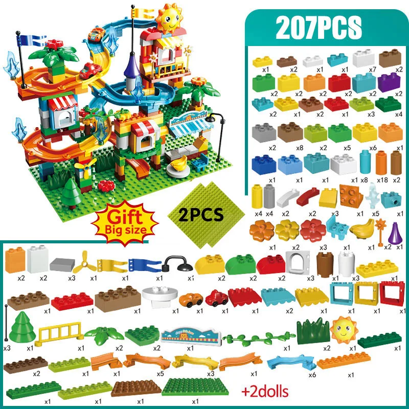 Bloques de construcción multicolores armados como tobogán