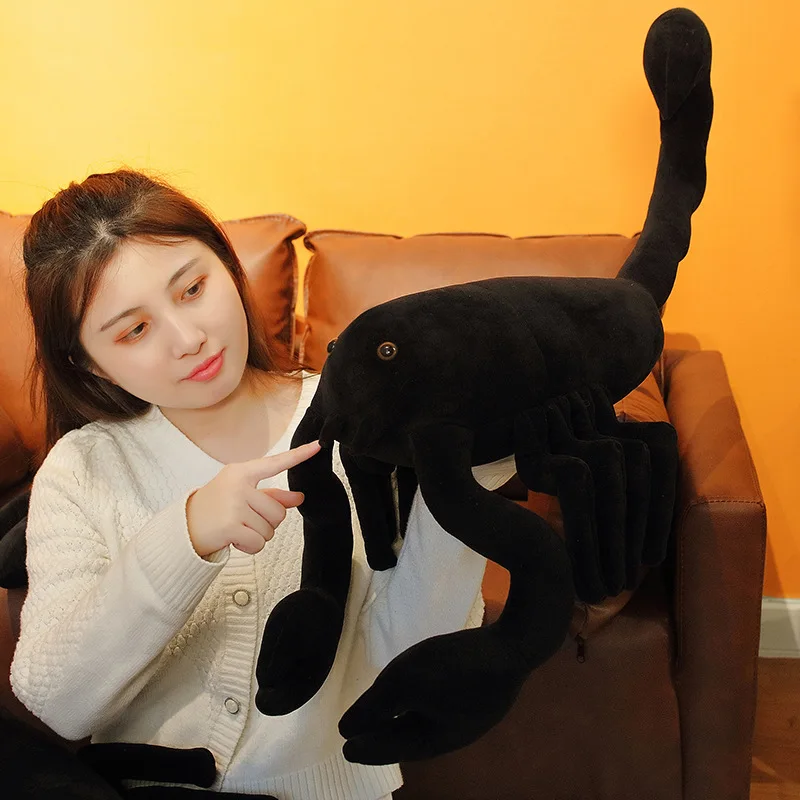Peluche de Escorpión Negro de gran tamaño