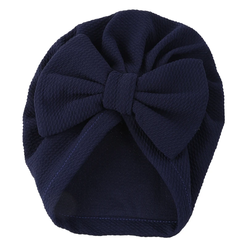 Presentación del gorro para bebé como opción de regalo