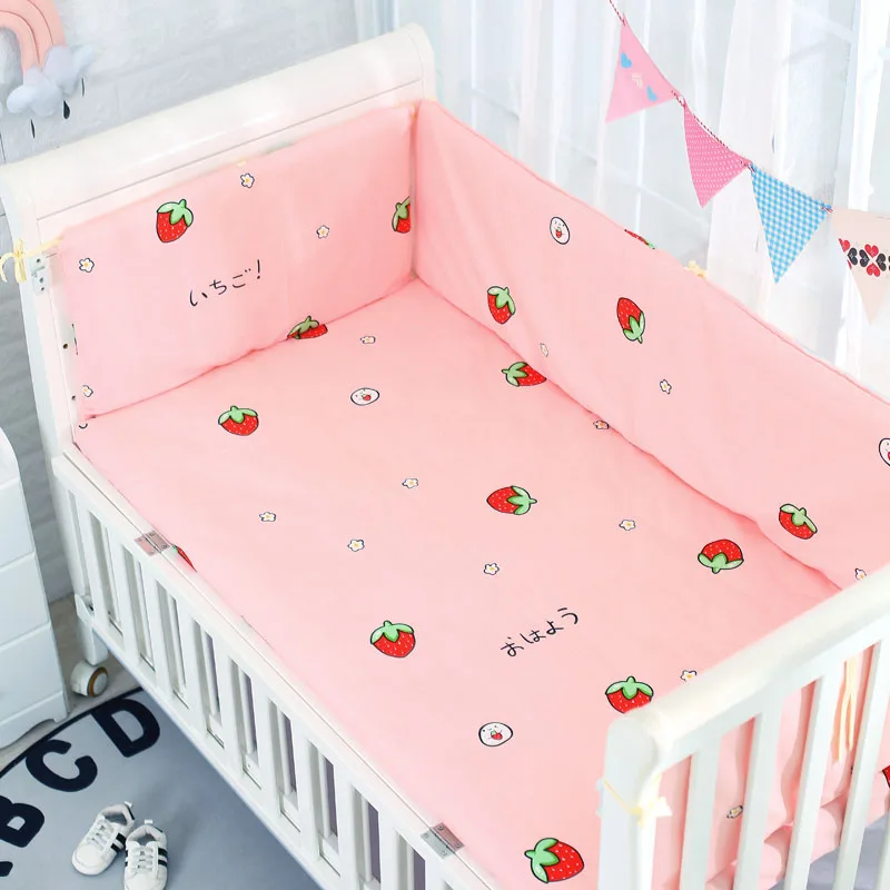 Protector de cuna acolchado con estampado infantil antichoques - imagen 2
