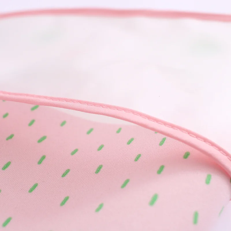 Babero bandana con diseño infantil