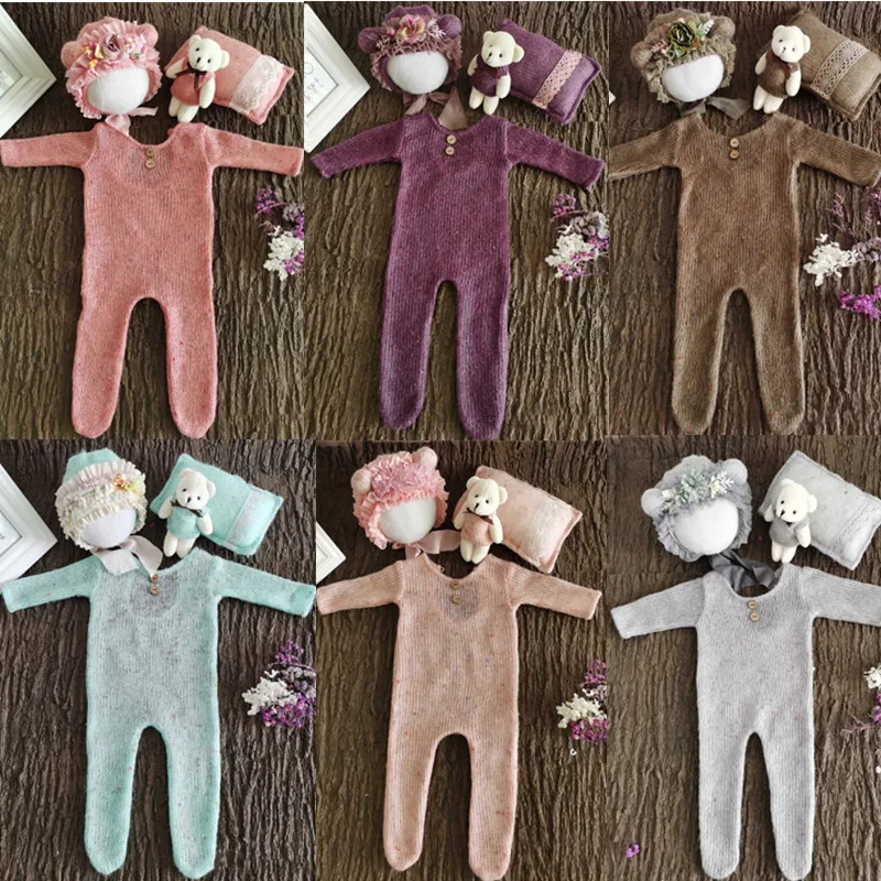 Conjunto de ropa para bebé con pelele, sombrero y muñeco de oso