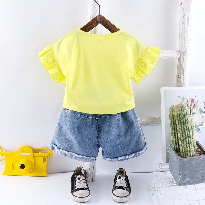 Conjunto en púrpura para niño pequeño