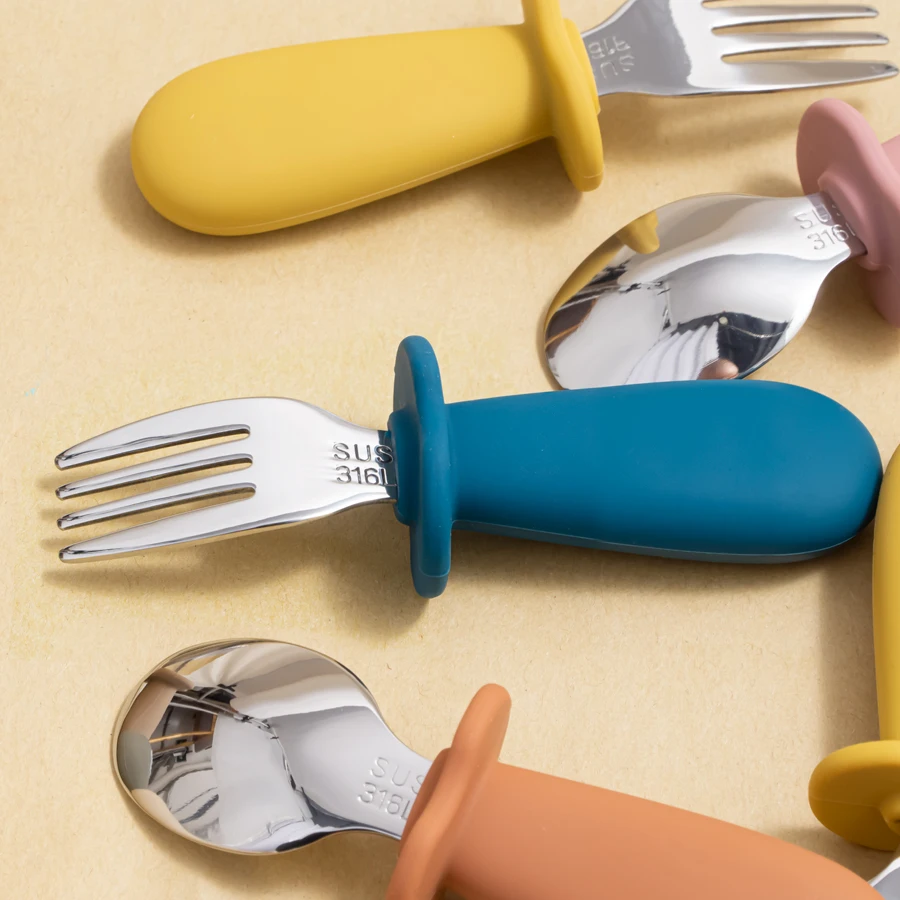 Juego de cubiertos de silicona para bebé - Tenedor y cuchara - imagen 2