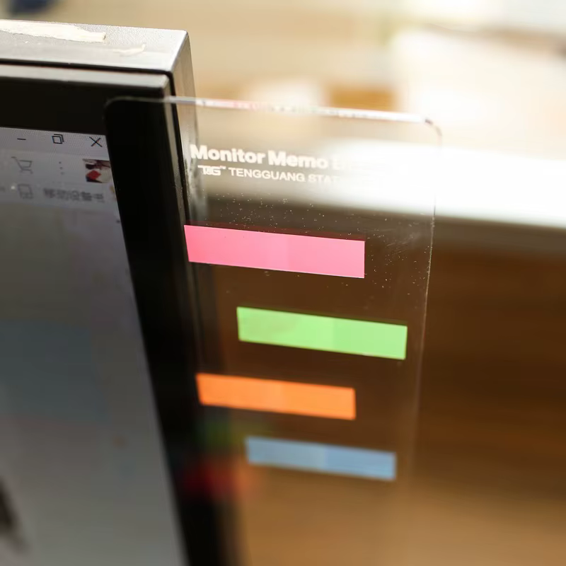 Organizador de escritorio con compartimentos para notas