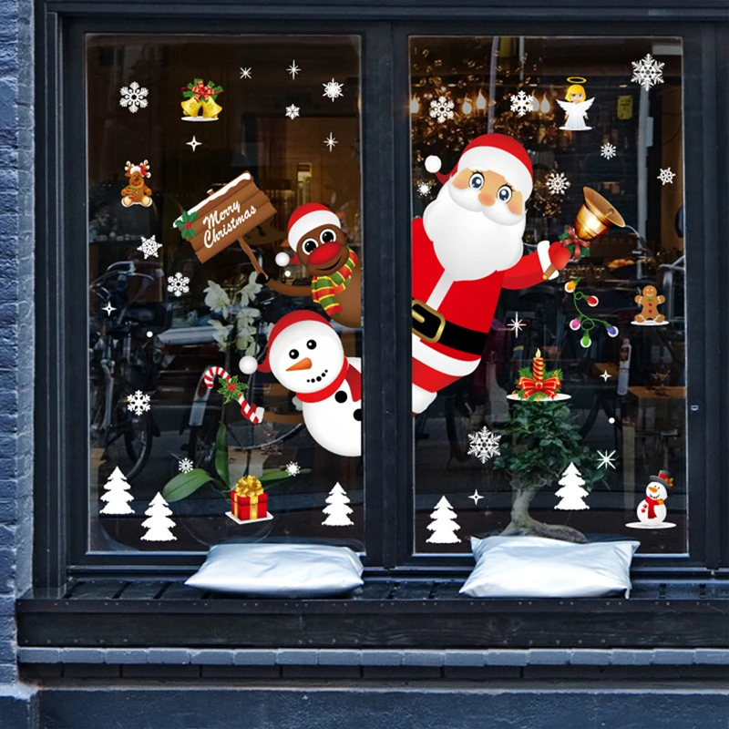 Decoración de ventana con motivos navideños