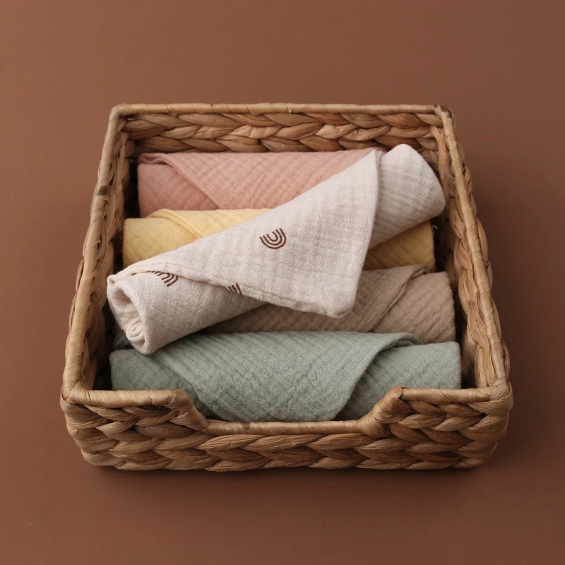Pañuelo de gasa absorbente 4 capas – Babero suave para eructar bebé - imagen 5