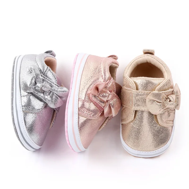 Zapatillas de bebé con lazo