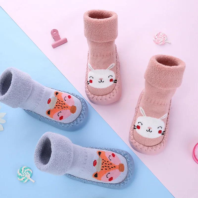 Calcetines infantiles de felpa suave con dibujos alegres - imagen 5